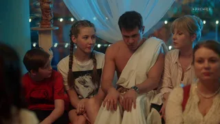 Идеальная семья, 6 серия